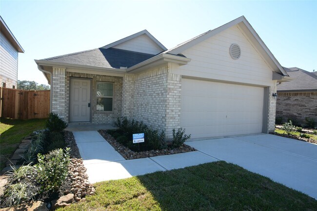 Building Photo - 1319 Winding Willow Dr