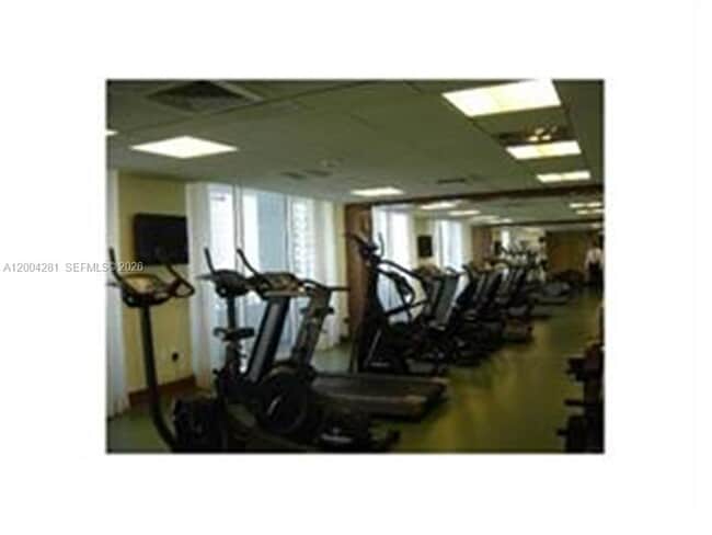 Building Photo - 41 SE 5th St