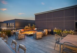 Building Photo - Rowe MKE