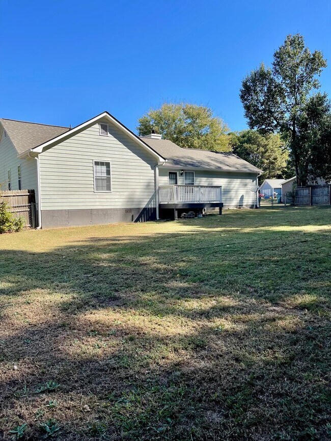 Building Photo - Beautiful 3 bedroom home in Hampton