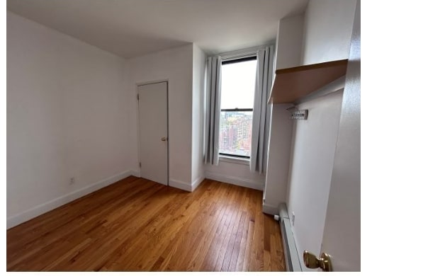 Building Photo - 483 Beacon St