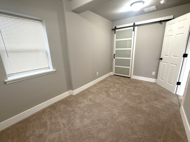 Building Photo - BRANDY NEW REMODEL