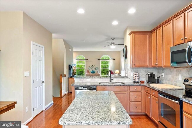 Building Photo - 13964 Cannondale Way