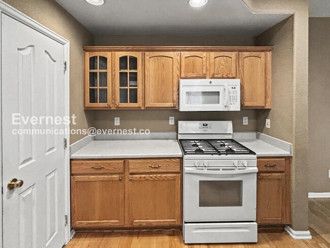 Building Photo - 10158 Autumn Blaze Trail