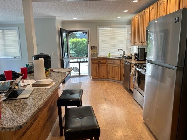 Kitchen - 37 Sixth St