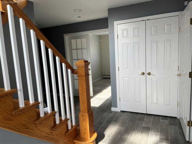 Building Photo - 50 Florence Ave