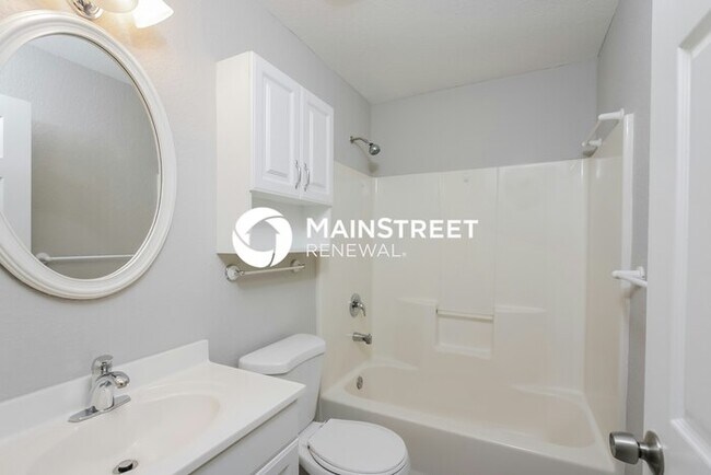 Building Photo - 3 Bedroom Pet-Friendly Home in North Port, FL with Main Street Renewal