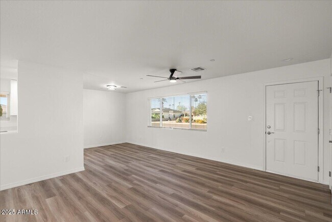 Building Photo - 2623 N 74th Pl