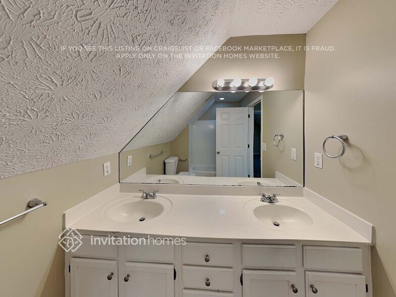 Building Photo - 3873 E Shiloh Ct NW