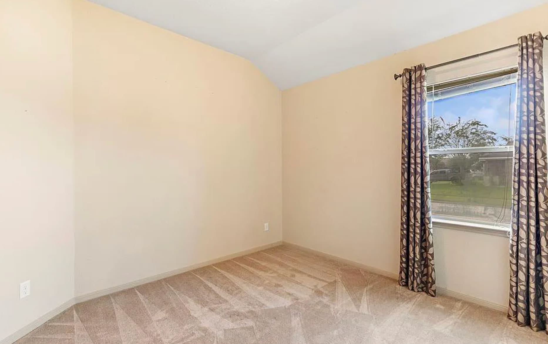 Bedroom 1 of 2 - 22539 Stillwater Valley Ln