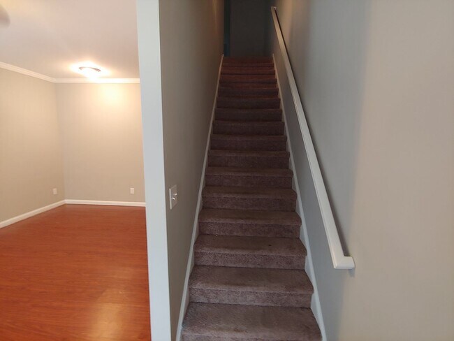 Building Photo - Best in Forest Park.  2016 Construction!!