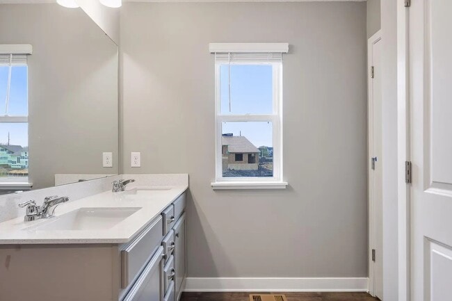 Building Photo - 20554 Glade Ave