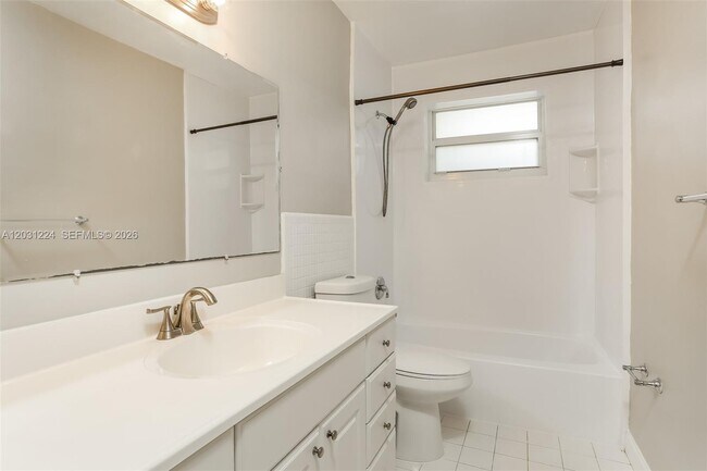 Building Photo - 6119 NW 18th Ct
