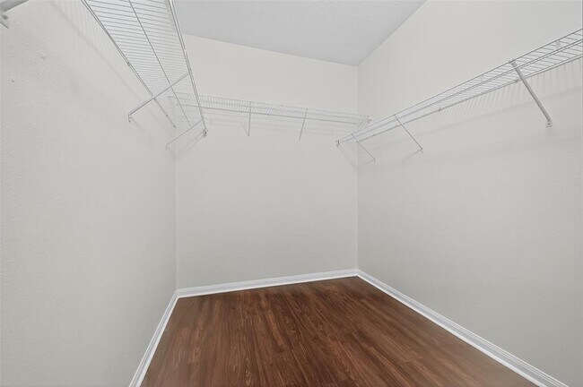 Building Photo - 11346 Glenforest Dr