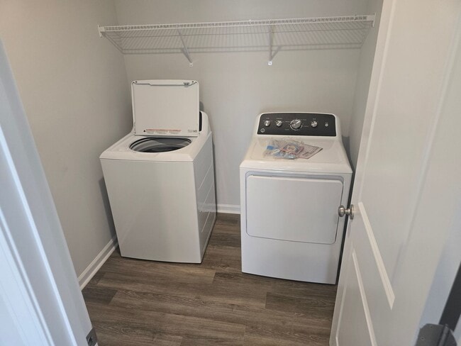 Building Photo - Just Built 3 bed 2.5 bath house in Pinecrest Subdivision