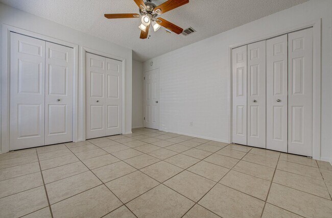 Building Photo - 1200 Westcott Dr