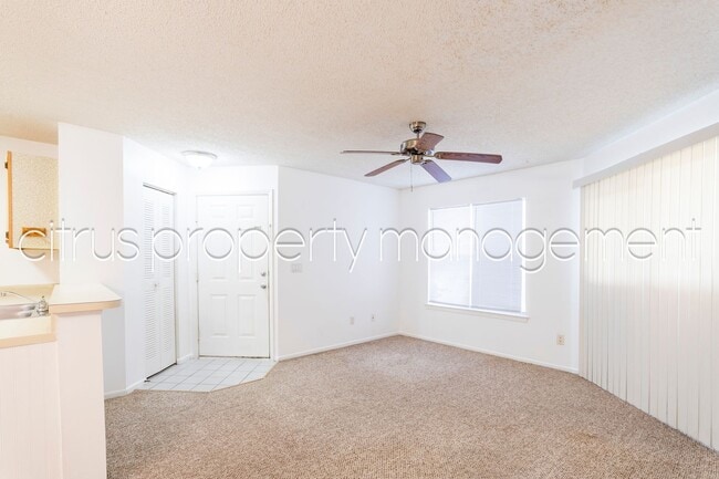 Building Photo - Lake Mary One bedroom Condo