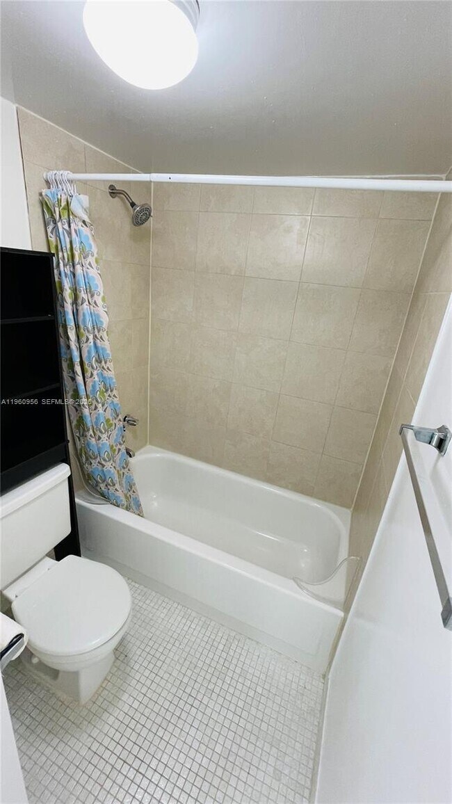 Building Photo - 8350 Sands Point Blvd