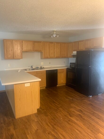 Building Photo - 3564 E Meadows Pl