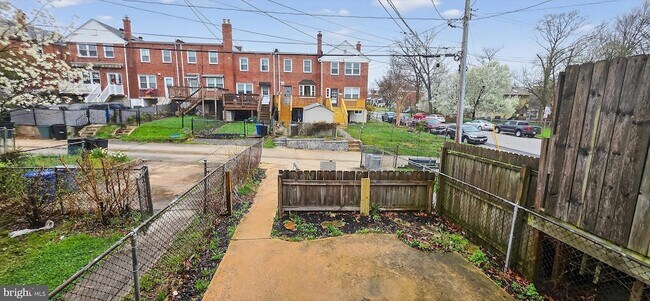 Building Photo - 8303 Ridgely Oak Rd