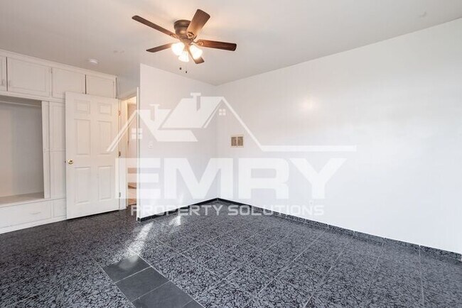 Building Photo - Upgraded 2 Bedroom 1 Bathroom for Rent Ferris Ave Los Angeles