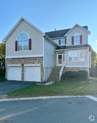 Building Photo - 200 Winding Hill Dr