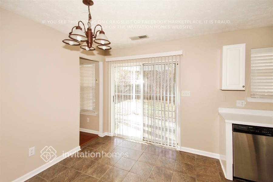 Building Photo - 4251 Brighton Way NW
