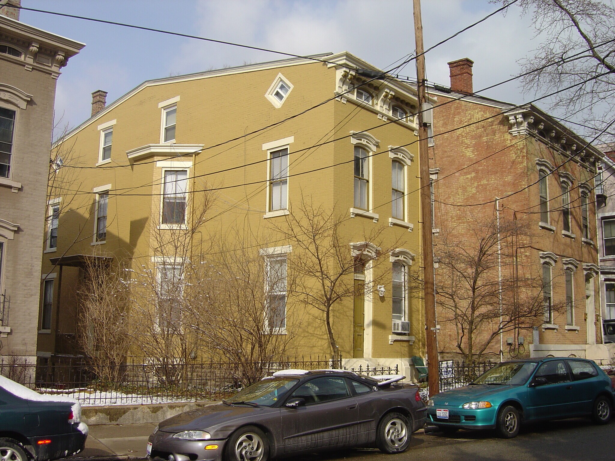 Building Photo - 2435 Ohio Ave