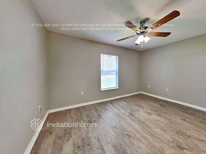 Building Photo - 5882 Windridge Dr