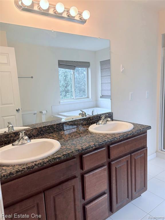 Building Photo - 6178 Elarz Dr