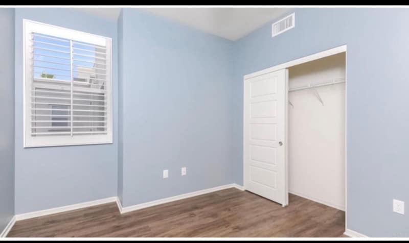 Building Photo - 5160 Calle Sand Arch