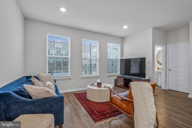 Building Photo - 29 Sister's Farmstead Rd