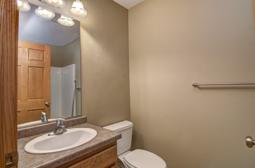 Building Photo - 3904 London Rd