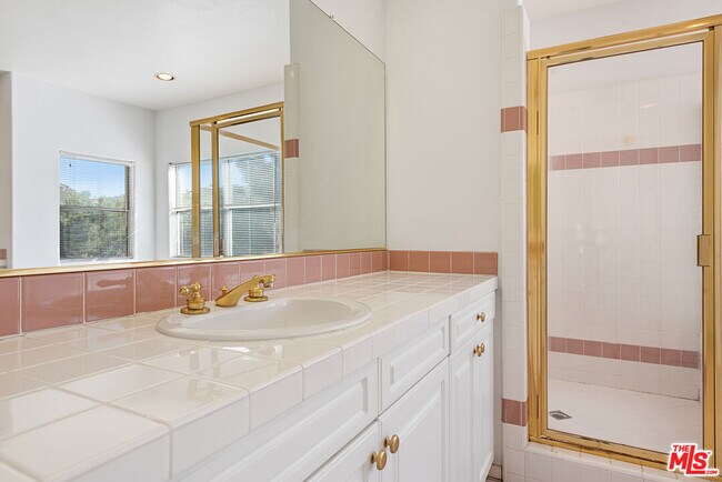 Building Photo - 24310 Belford Ct