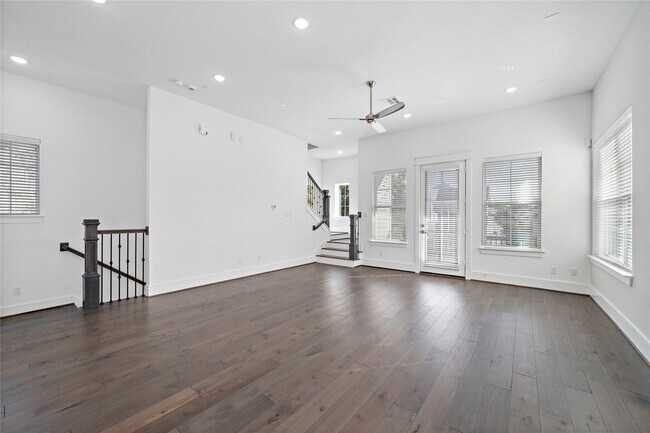 Building Photo - 1161 W 24th St