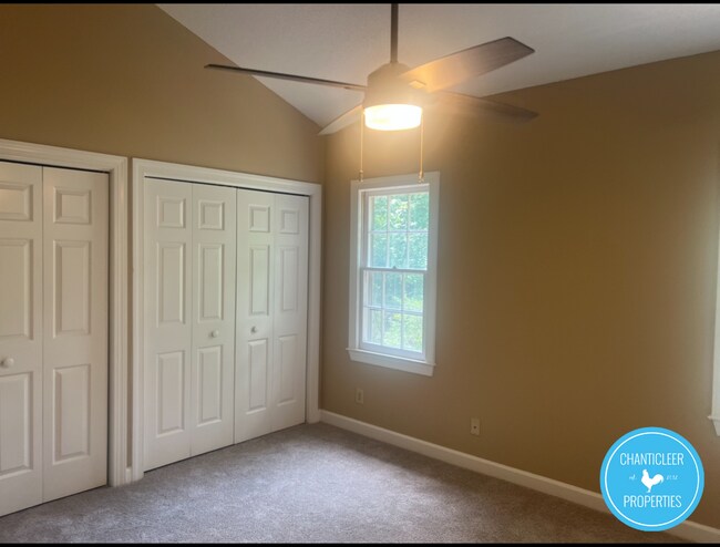 Building Photo - 6925 Sandringham Dr