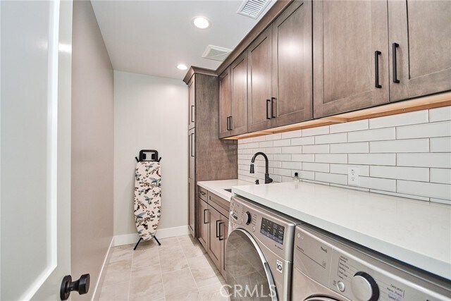 Building Photo - 243 Notteargenta Rd