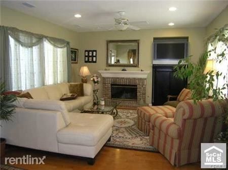 Building Photo - 5 br, 3 bath House - 5 Hollinwood