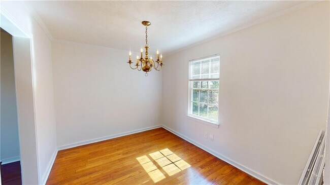 Building Photo - 15 Princess Anne Rd