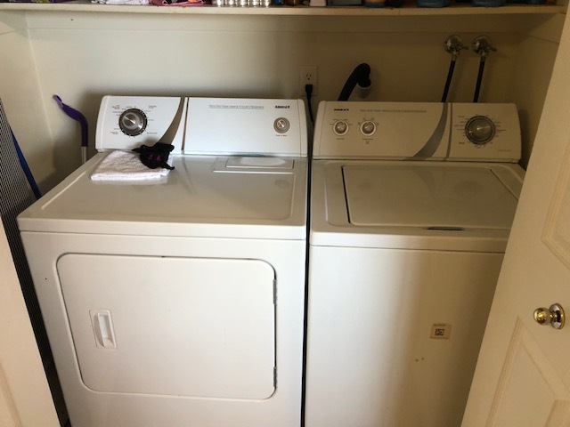 Washer & Dryer - 915 N 500 W