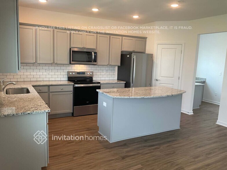 Building Photo - 3810 Lantern Ln