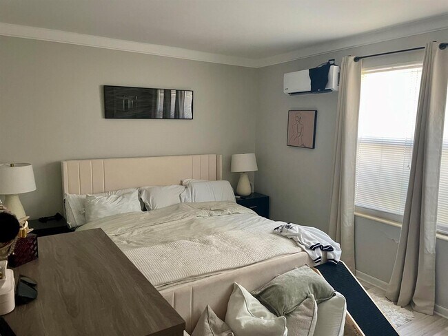 Building Photo - 2023 S Suzanne Cir