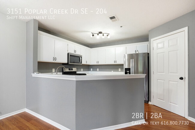 Building Photo - 3151 Poplar Creek Dr SE