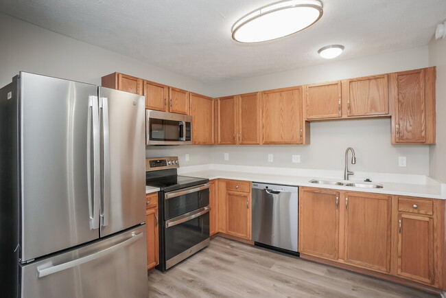 Building Photo - 1312 River Ridge Dr