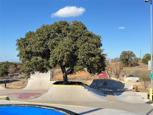 Building Photo - 853 Cypress Ln