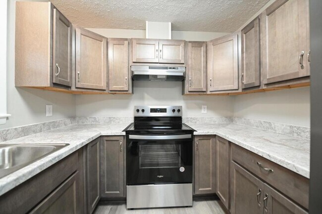 Building Photo - 847 Durwood Dr