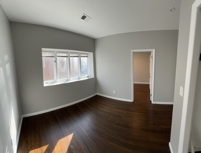 Master Bedroom - 653 Liberty Ave