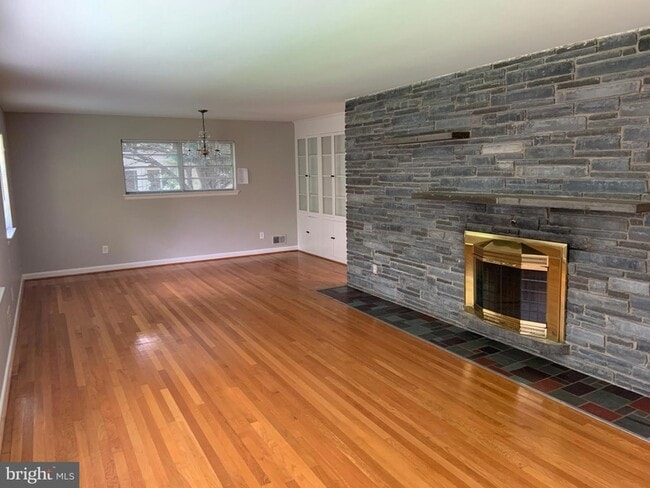Building Photo - 7515 Granada Dr