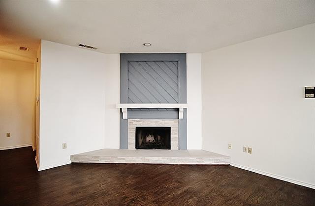 Building Photo - 9600 Royal Ln