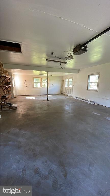 Building Photo - 9325 Furrow Ave